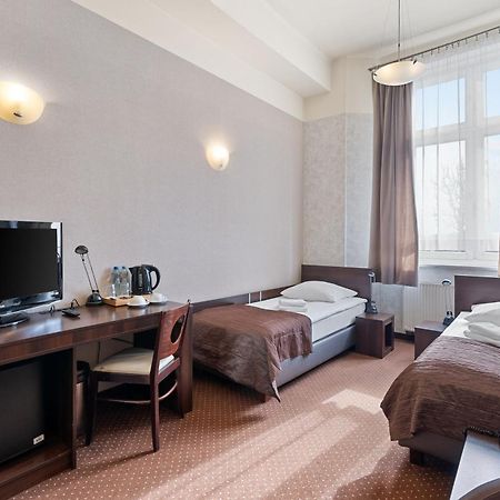 Hotel Diament Economy Gliwice Exterior foto