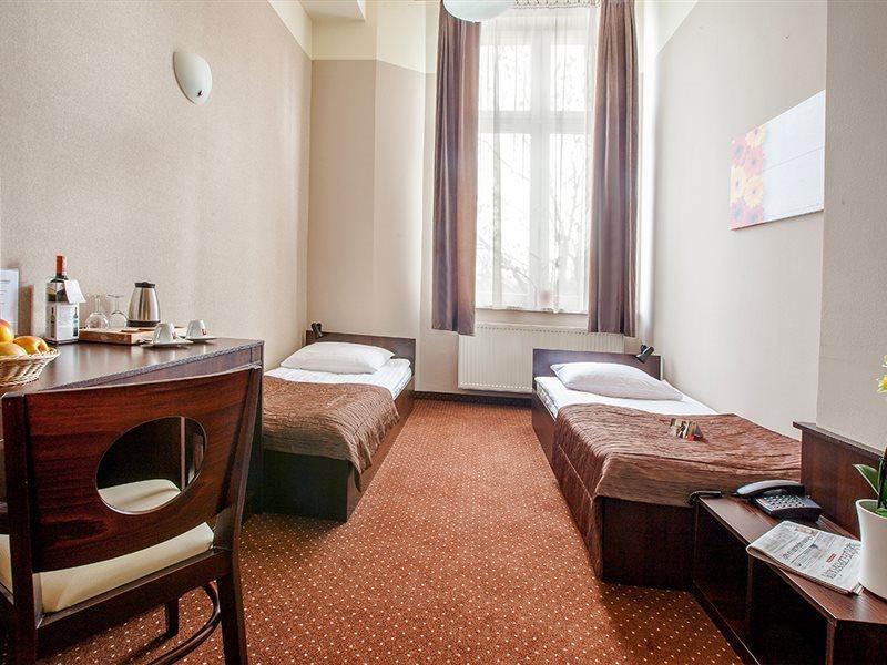 Hotel Diament Economy Gliwice Exterior foto