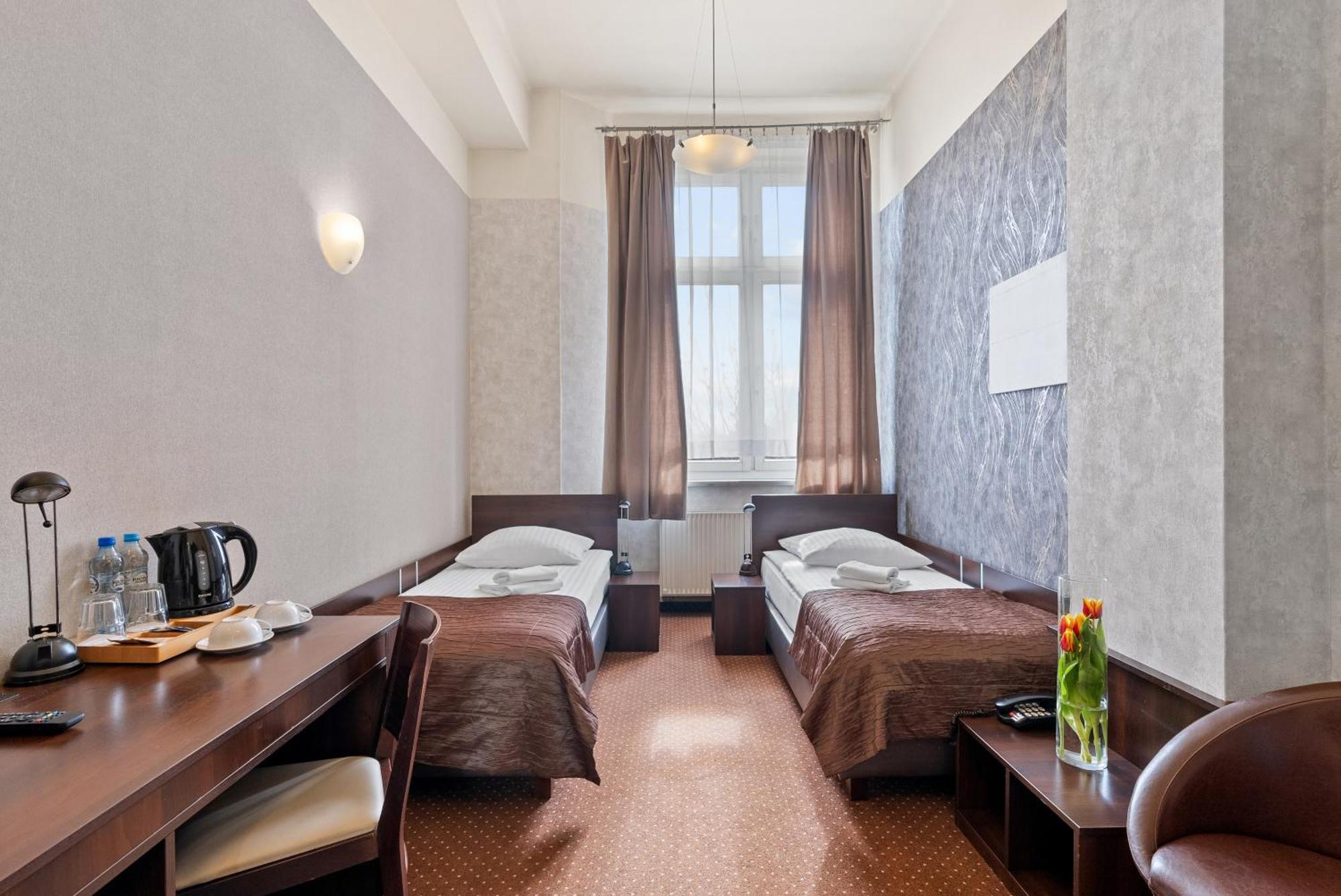 Hotel Diament Economy Gliwice Exterior foto