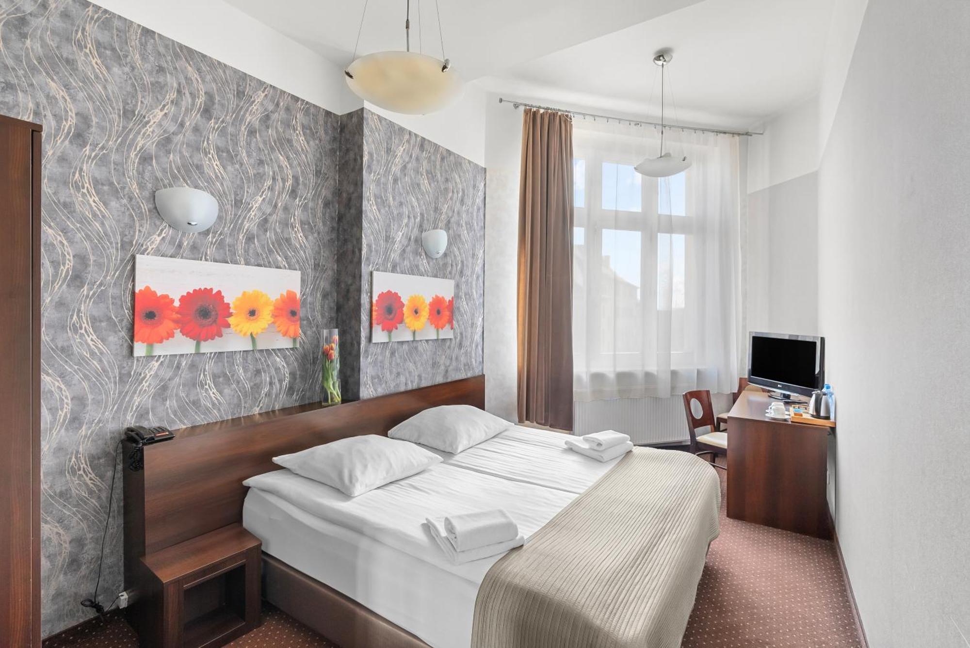 Hotel Diament Economy Gliwice Exterior foto
