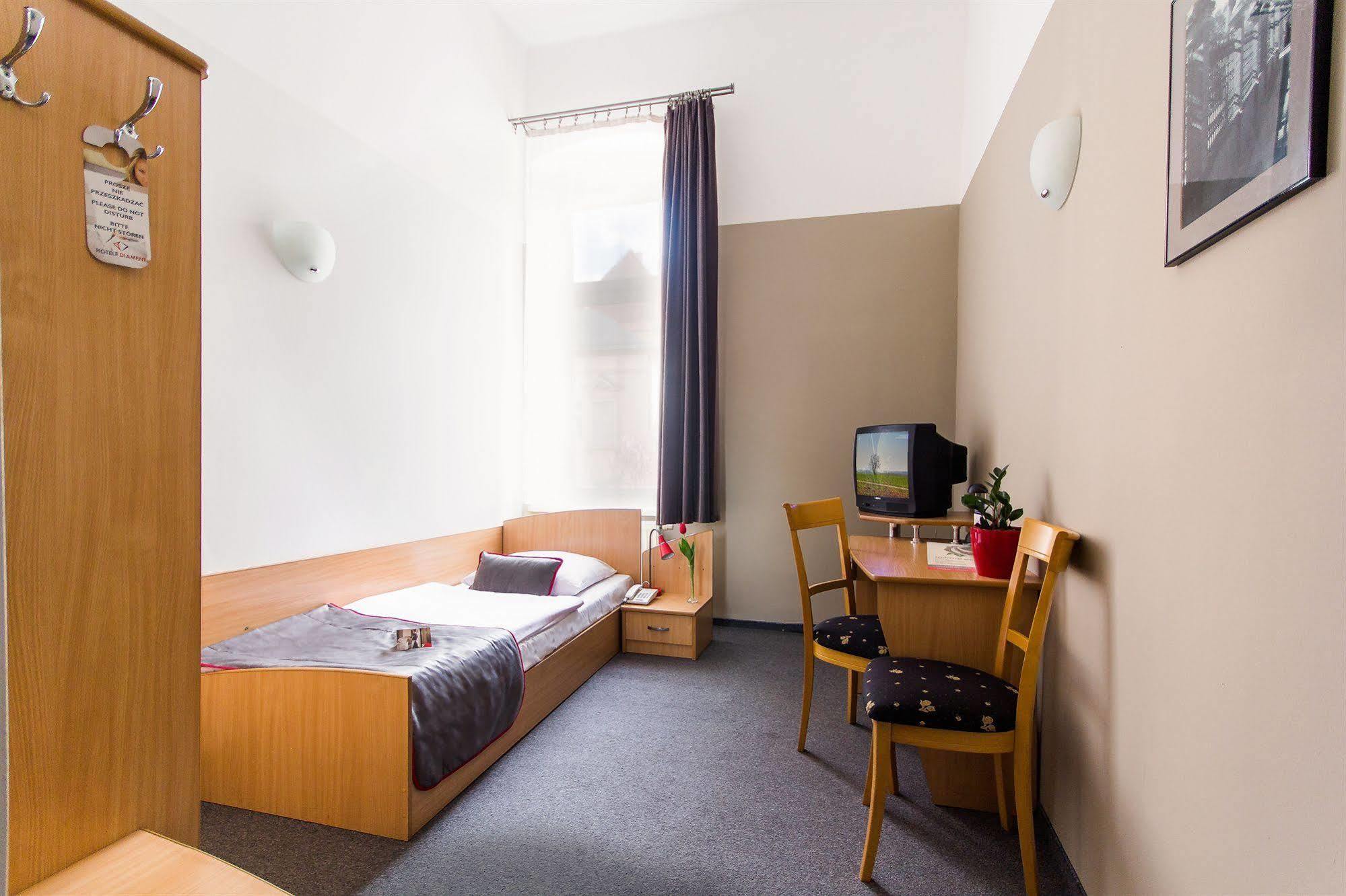 Hotel Diament Economy Gliwice Exterior foto