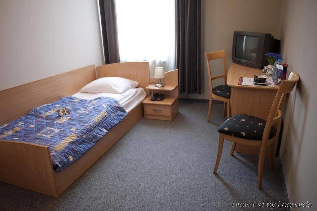 Hotel Diament Economy Gliwice Exterior foto